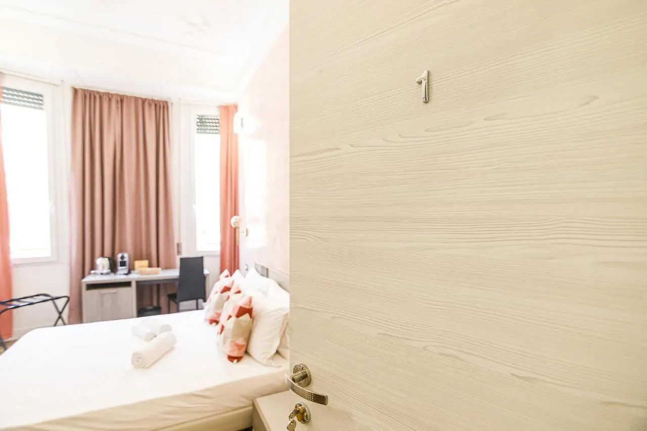 Erreggi Luxury Rooms Řím 0*,